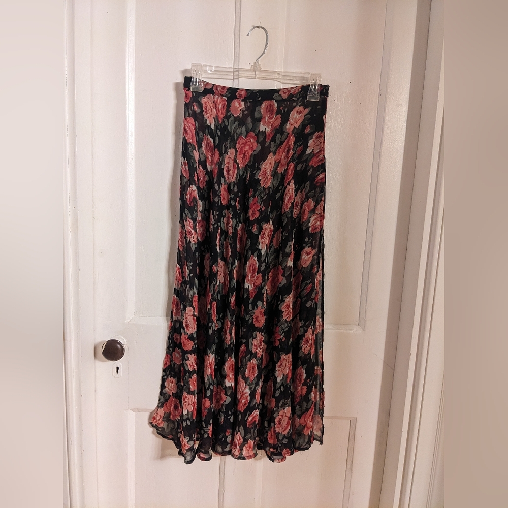 Mesh rose skirt